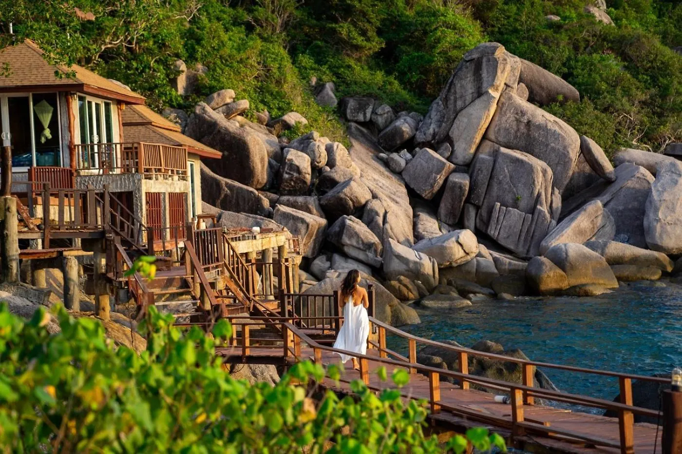 Dusit Buncha Resort Ko Tao 4*,